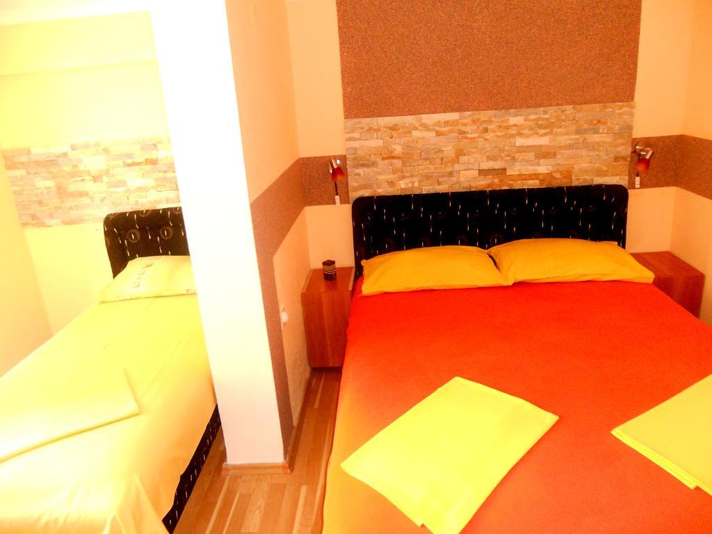 Apartments Marijana تيفات الغرفة الصورة